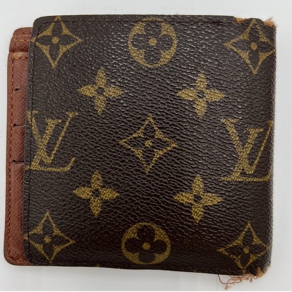 LOUIS VUITTON MONOGRAM PORTOFEUIL MARCO BI FOLD WALLET - Picture 2 of 12